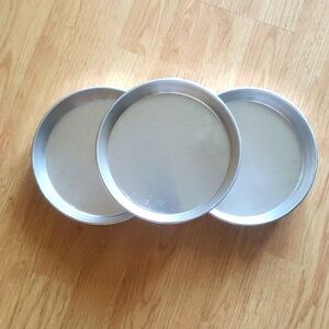 3 Aluminum Round Cake Pan 8" by 1.5"